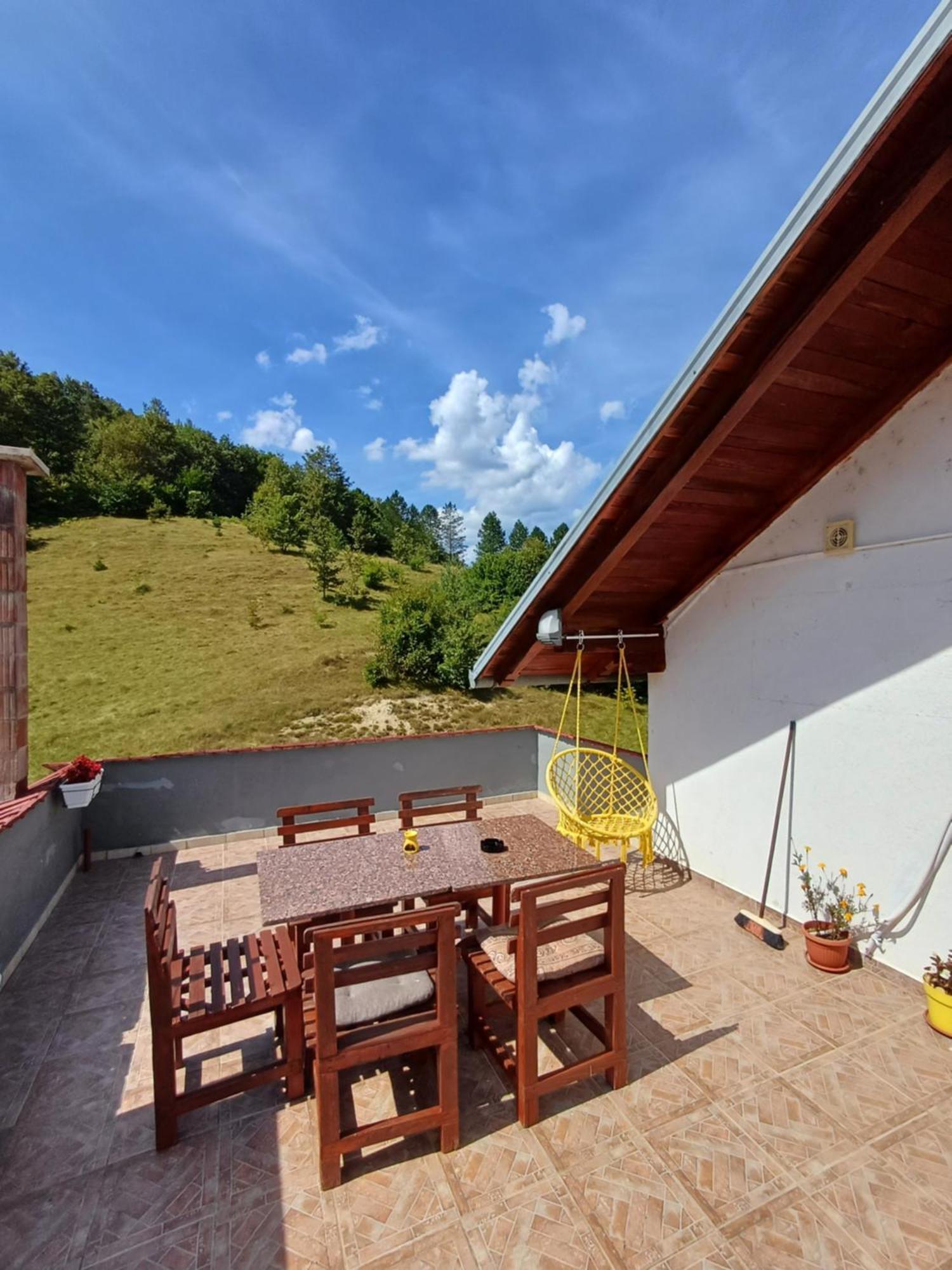 Apartman Denis Una Luzine Екстериор снимка