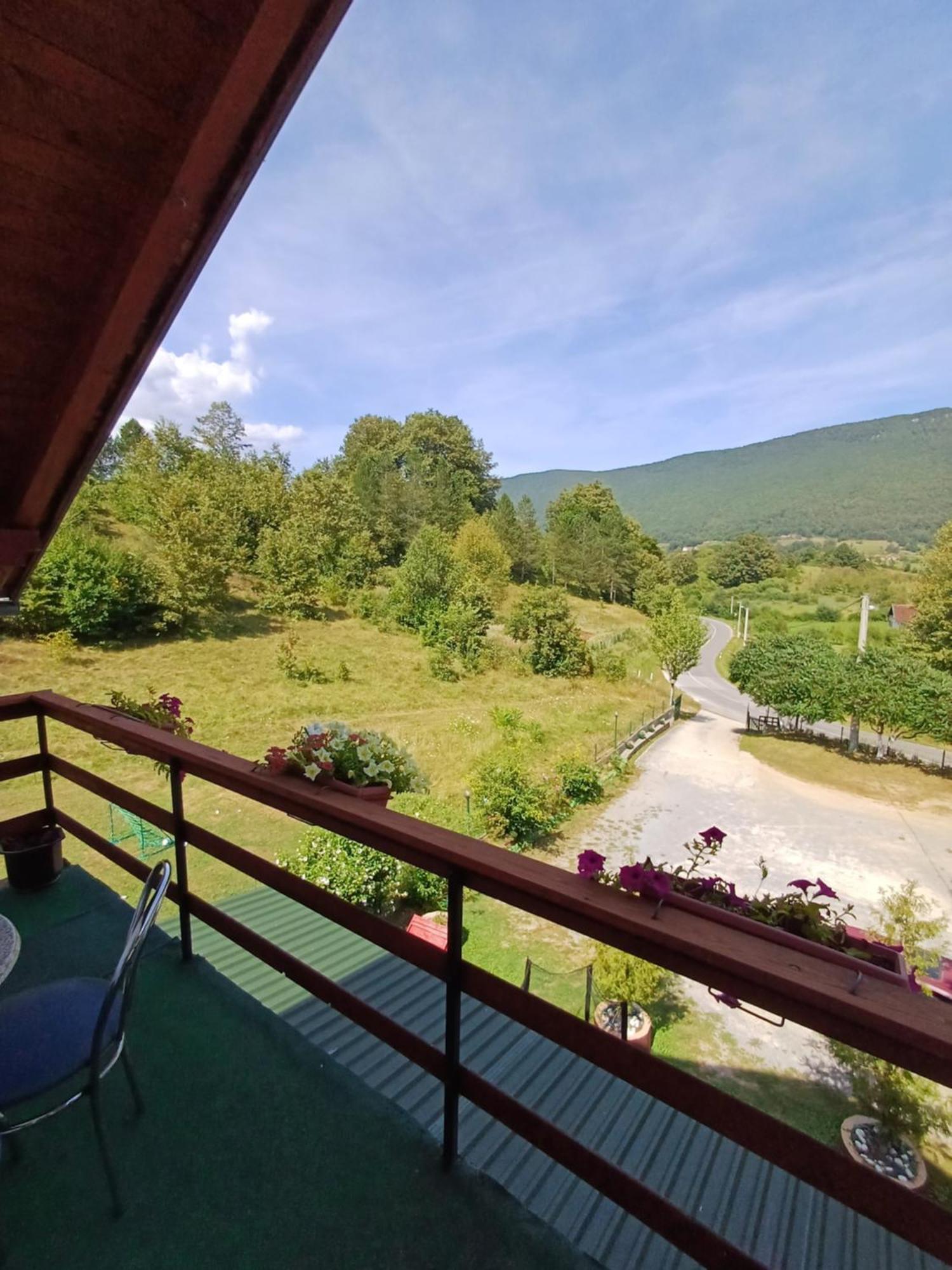 Apartman Denis Una Luzine Екстериор снимка