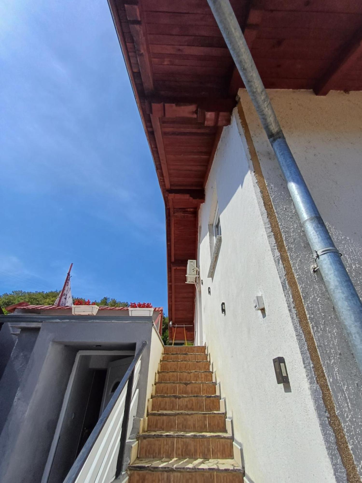 Apartman Denis Una Luzine Екстериор снимка